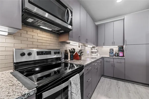 $2,250 | 3517 Windhaven Parkway, Unit 2305, Lewisville, TX 75056