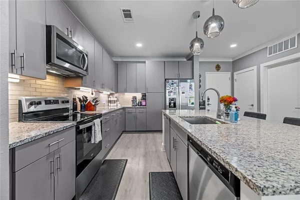 $2,250 | 3517 Windhaven Parkway, Unit 2305, Lewisville, TX 75056