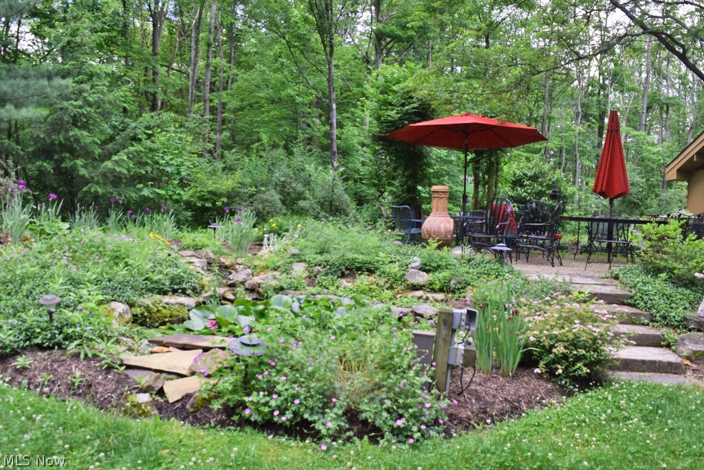 14875 County Line Road Chagrin Falls, OH 44022 - Photo 25 of 29 14875 County Line Rd South Russell pation and water feature