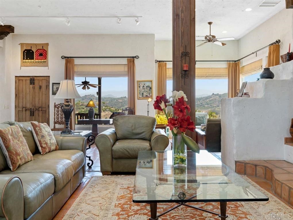 2443 Dos Lomas Fallbrook, CA 92028 - Photo 3 of 25