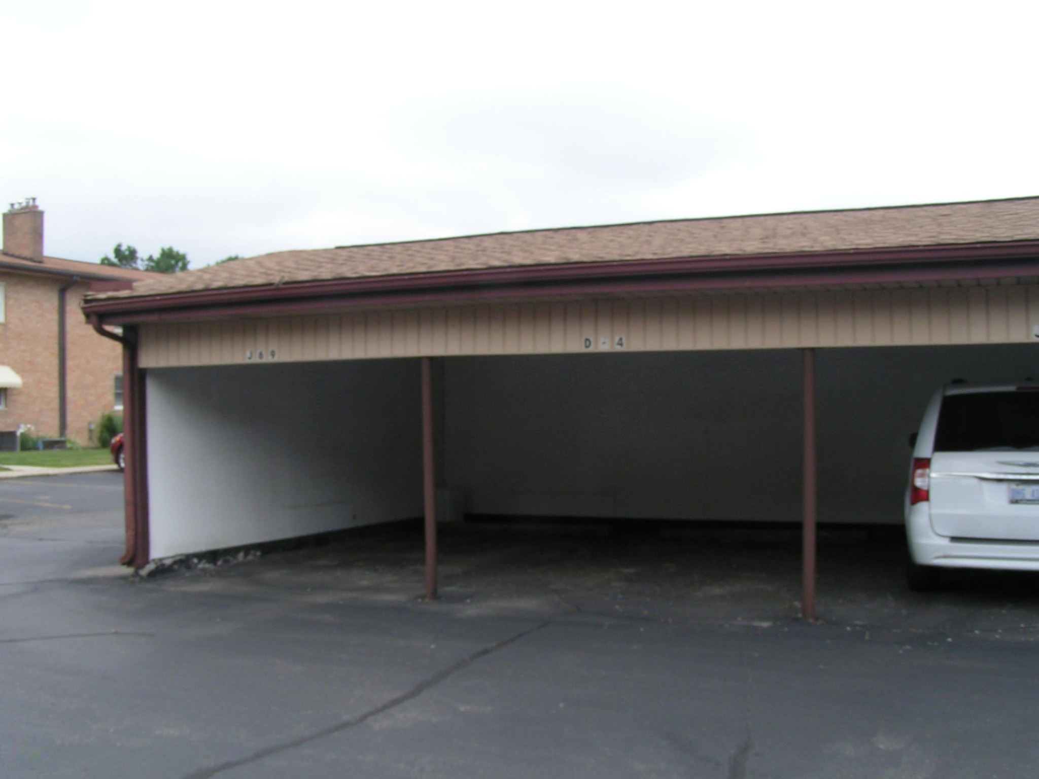 1199 Sheldon Road, Unit J69 Plymouth, MI 48170 - Photo 4 of 8 PICT0009
