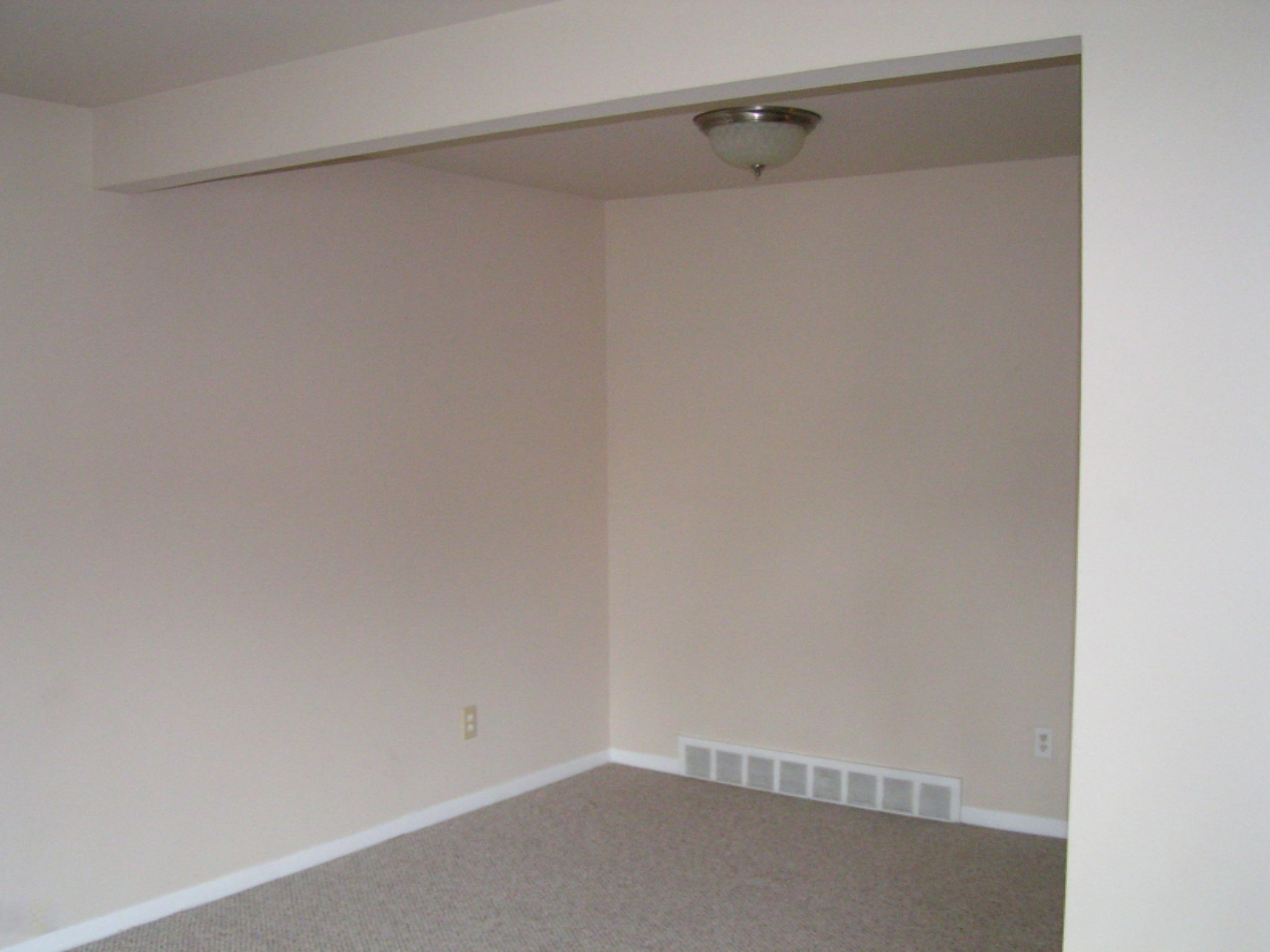 1199 Sheldon Road, Unit J69 Plymouth, MI 48170 - Photo 6 of 8 PICT0002
