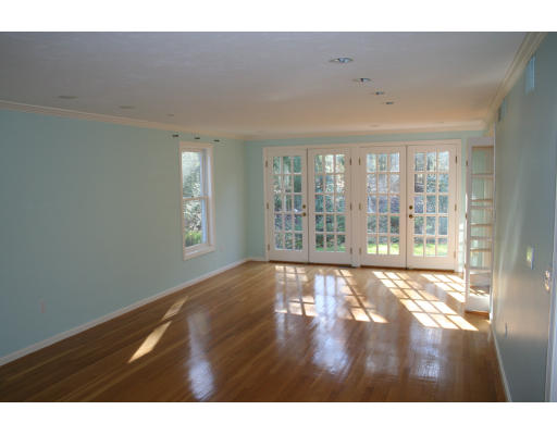 761 Strawberry Hill Road Concord, MA 01742 - Photo 5 of 9