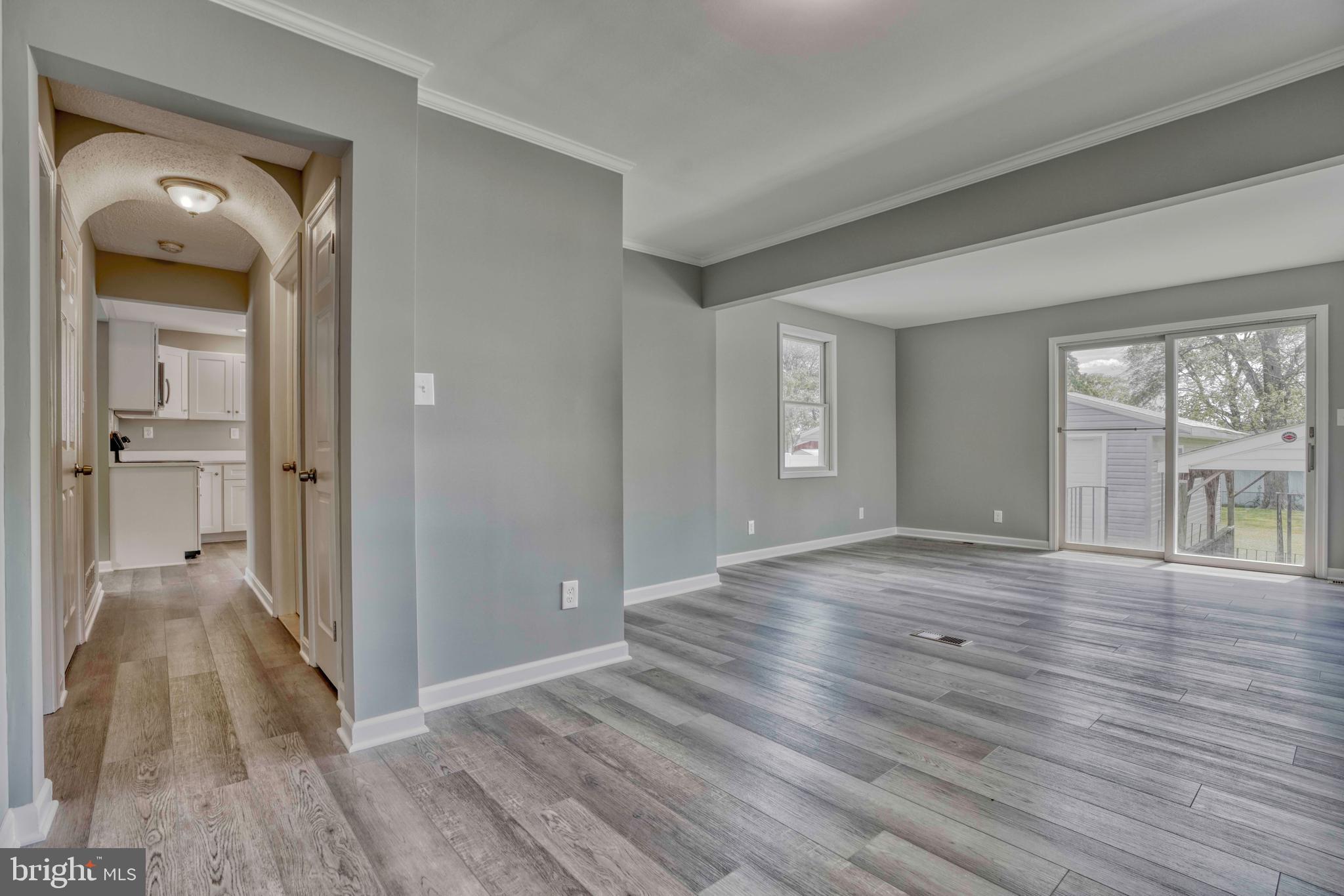 343 Upperlanding Road Baltimore, MD 21221 - Photo 11 of 55