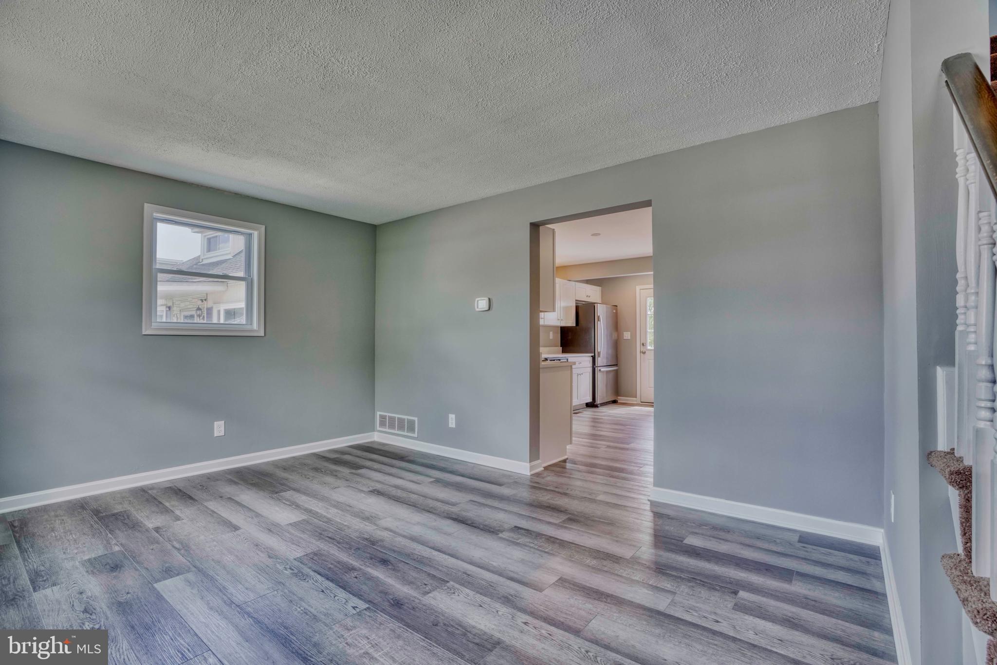 343 Upperlanding Road Baltimore, MD 21221 - Photo 7 of 55