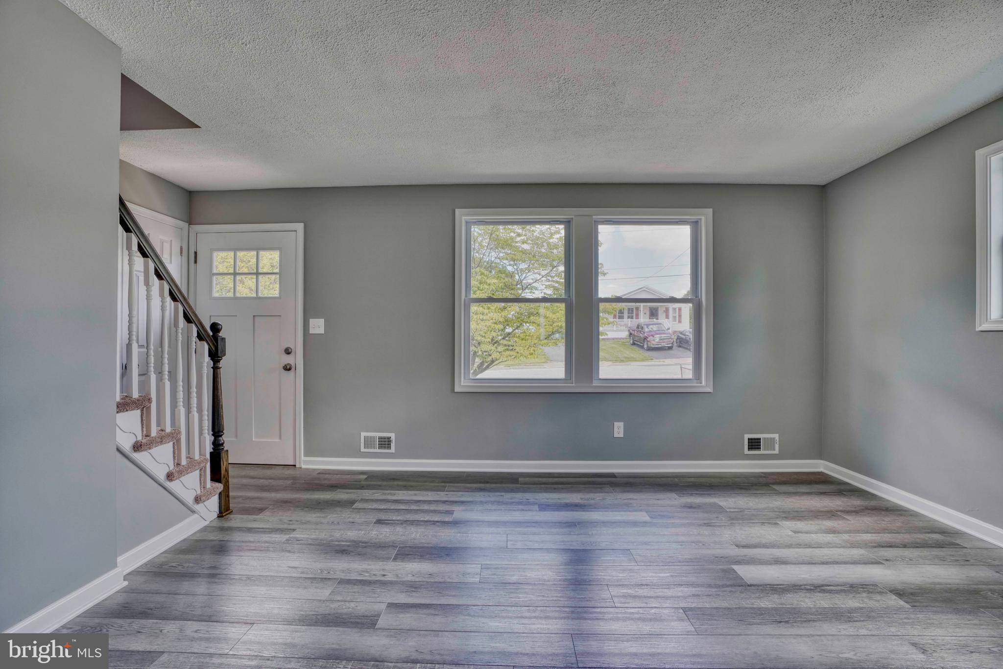 343 Upperlanding Road Baltimore, MD 21221 - Photo 10 of 55