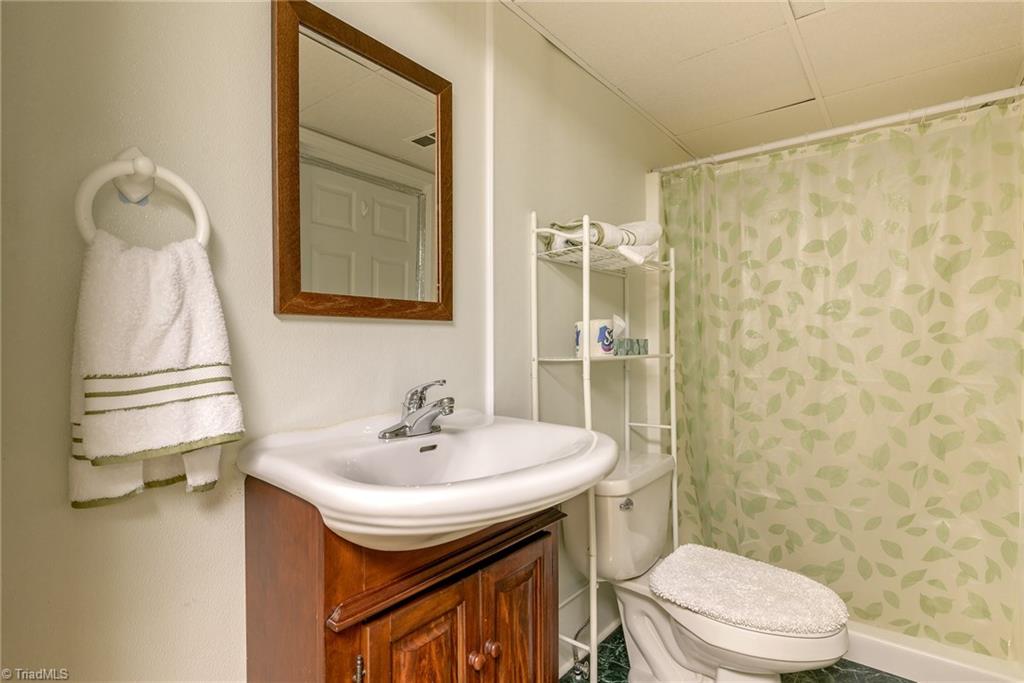 1032 Beecher Road Winston-Salem, NC 27104 - Photo 22 of 25 Gallery Image 22