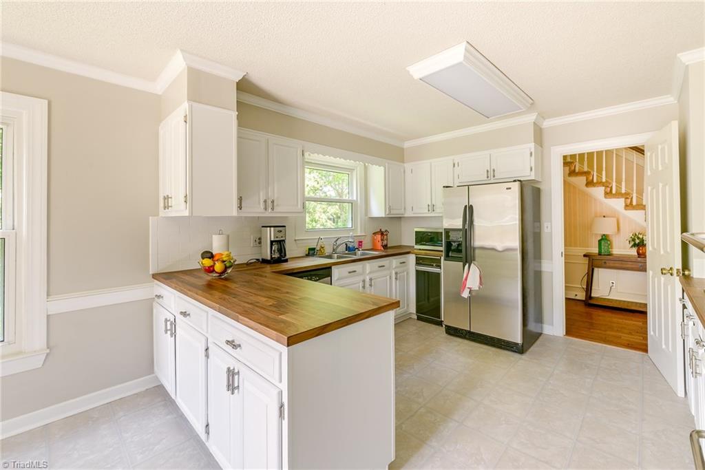 1032 Beecher Road Winston-Salem, NC 27104 - Photo 6 of 25 Gallery Image 6