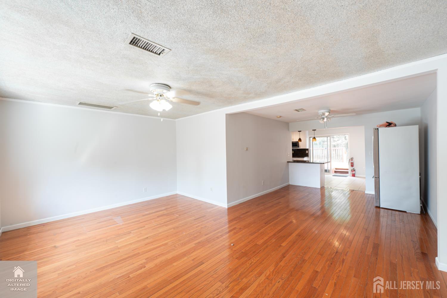 369 Fairview Avenue Colonia, NJ 07067 - Photo 3 of 21