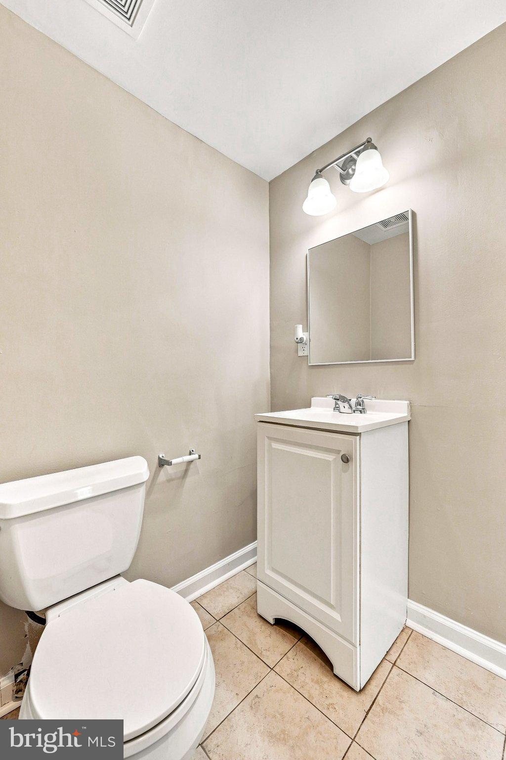 208 Hartford Road Mount Laurel, NJ 08054 - Photo 23 of 34 Gallery Image 23