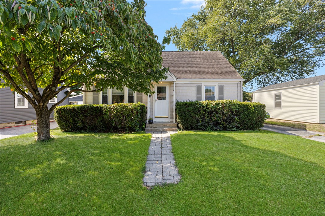 15 Saxonia Road Cranston, RI 02920 - Photo 1 of 20 Gallery Image 1