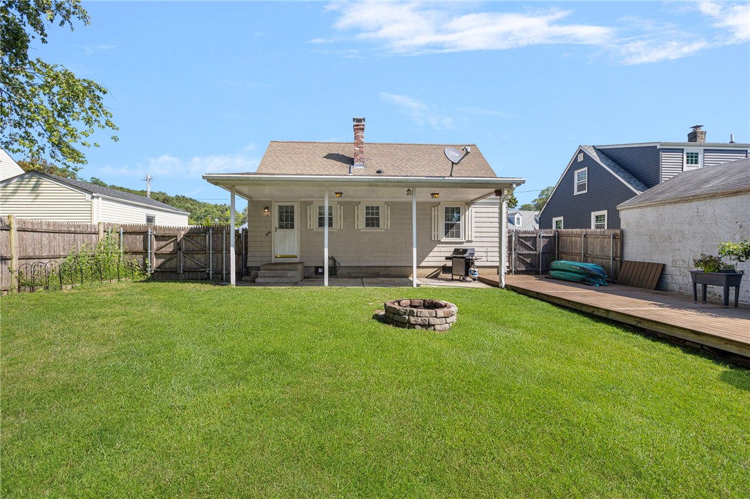 15 Saxonia Road Cranston, RI 02920 - Photo 19 of 20 Gallery Image 19
