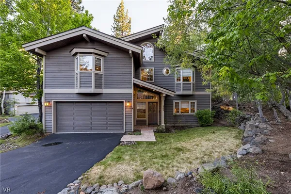 $2,975,000 | 909 Southwood Boulevard, Incline Village, NV 89451