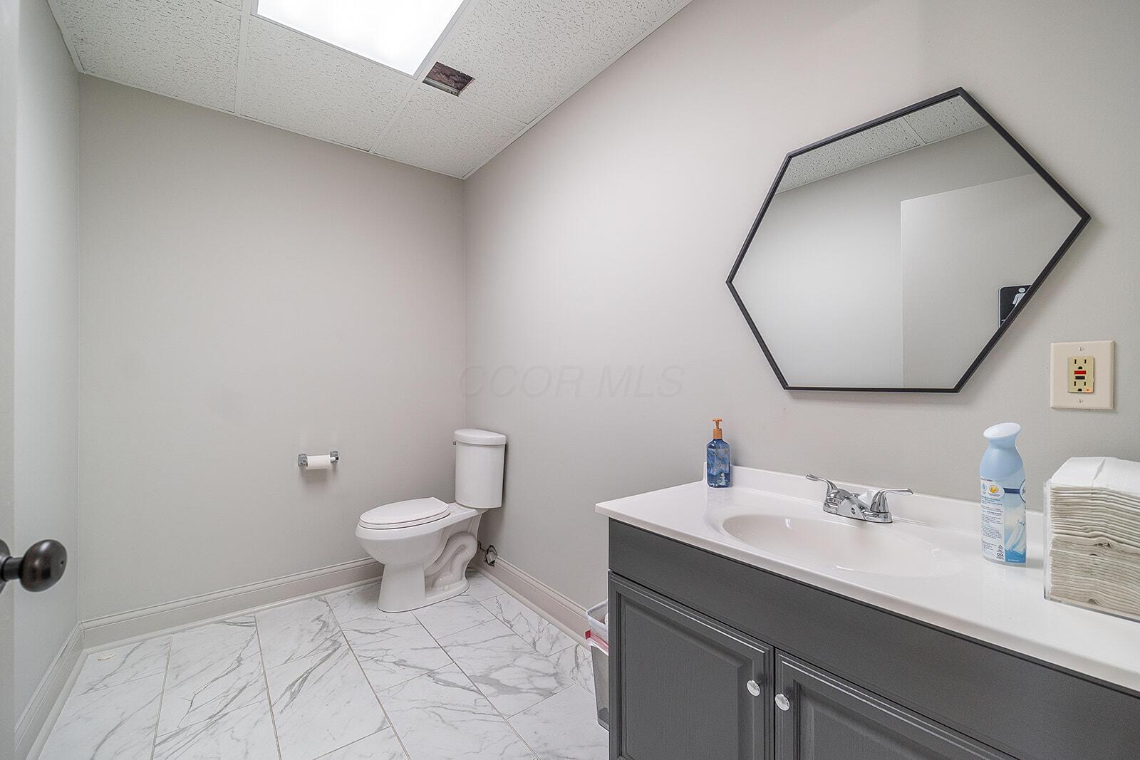 3657 Trabue Road Columbus, OH 43228 - Photo 47 of 73 3657 Trabue Rd-65