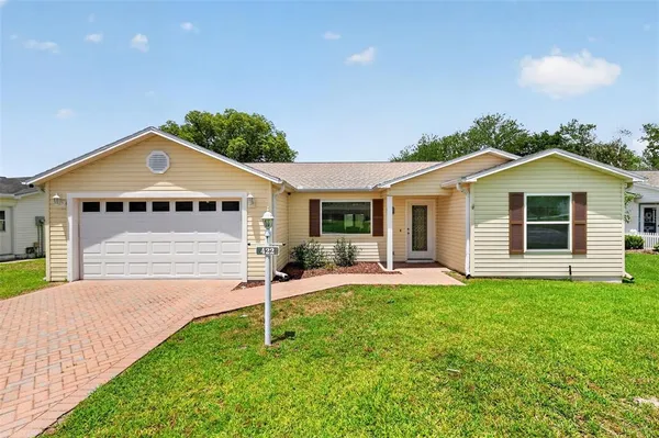 $395,000 | 422 San Marino Drive, The Villages, FL 32159