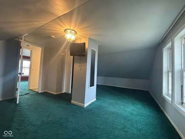 $215,000 | 1915 South County Road 100 East, Center Point, IN 47840