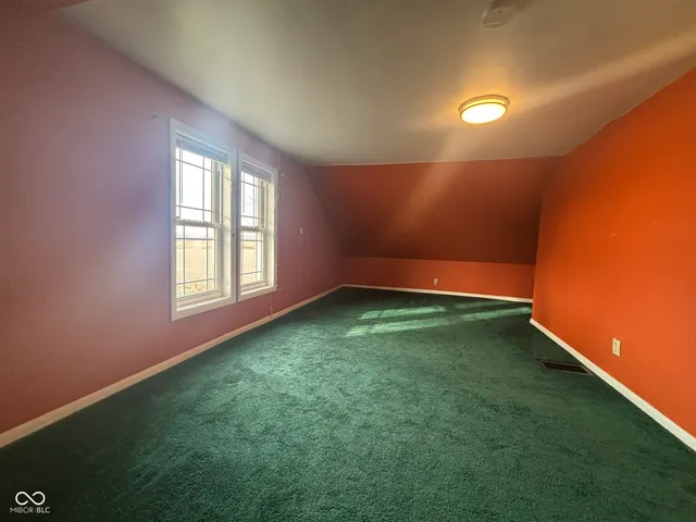 $215,000 | 1915 South County Road 100 East, Center Point, IN 47840