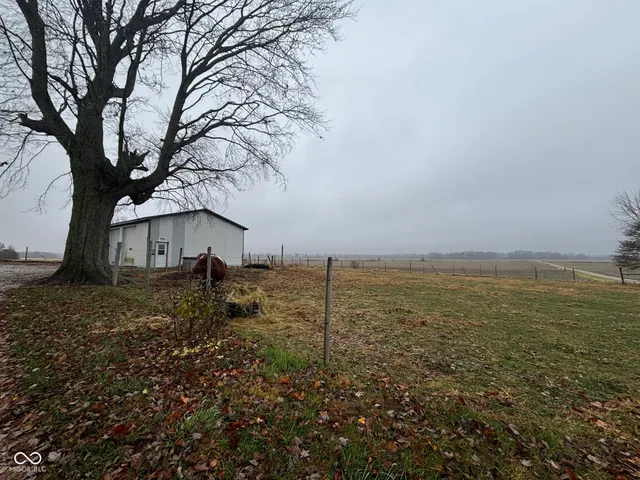 $215,000 | 1915 South County Road 100 East, Center Point, IN 47840