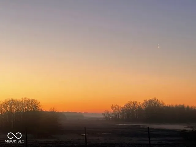 $215,000 | 1915 South County Road 100 East, Center Point, IN 47840