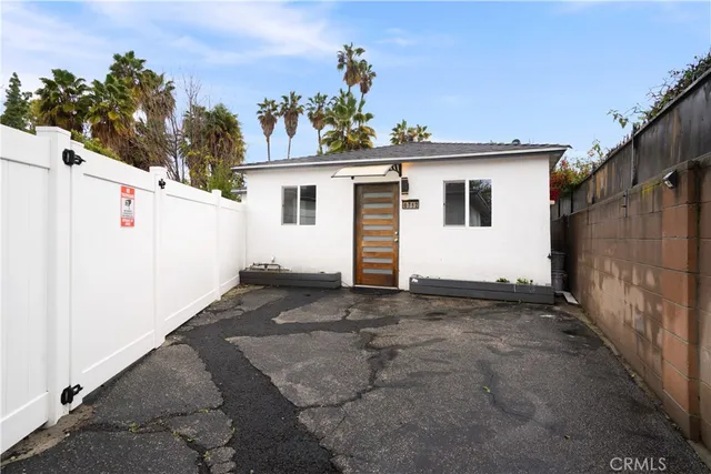 $1,100,000 | 6714 Amigo Avenue, Reseda, CA 91335