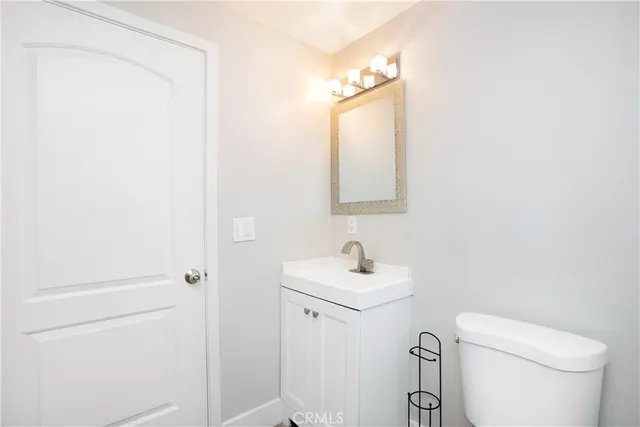 $1,100,000 | 6714 Amigo Avenue, Reseda, CA 91335