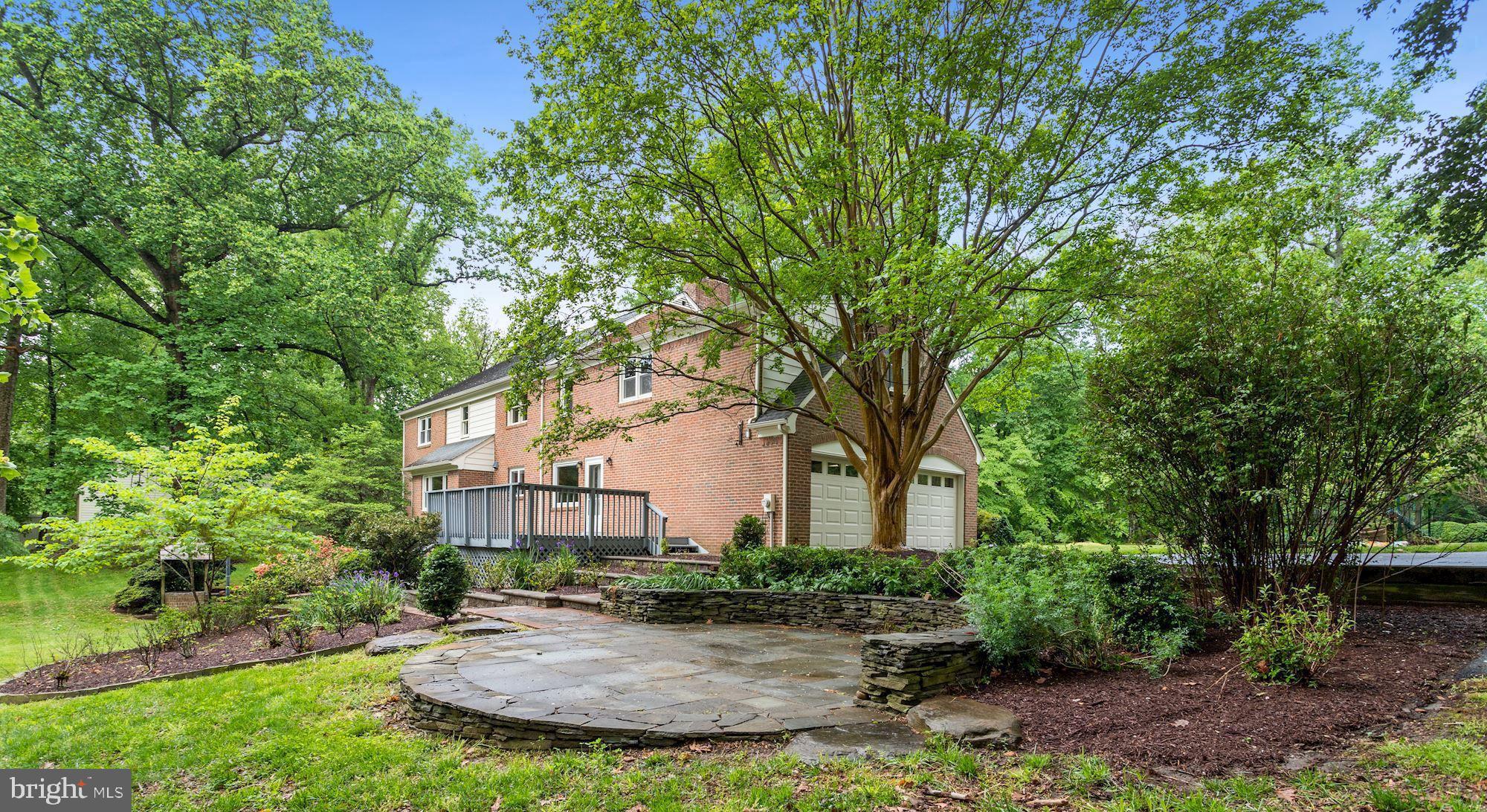 301 Pine Road Fort Washington, MD 20744 - Photo 5 of 55 Rear stone patio