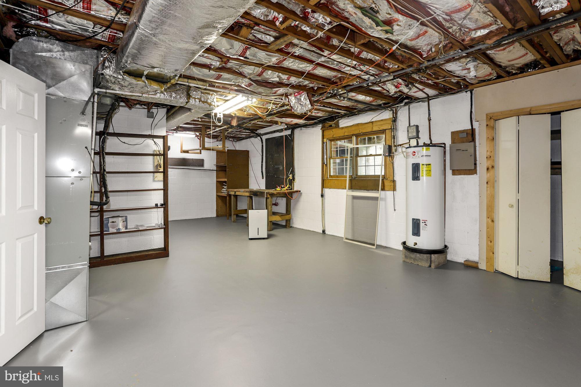 301 Pine Road Fort Washington, MD 20744 - Photo 46 of 55 Lower level work shop