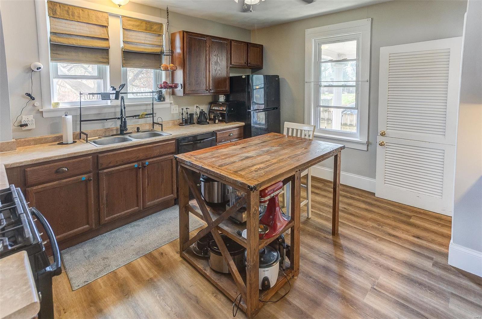 500 West Cleveland Avenue Belleville, IL 62220 - Photo 5 of 22