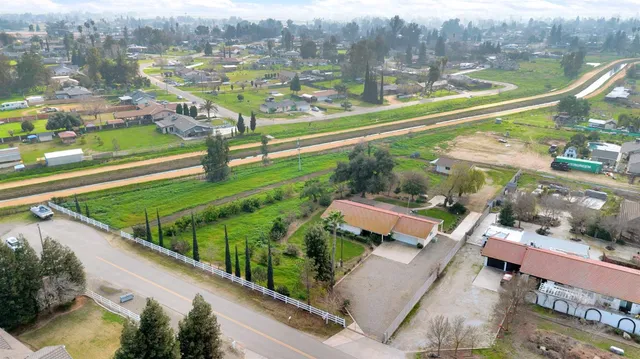 $535,000 | 25540 Lynn Place, Unit B, Madera, CA 93638