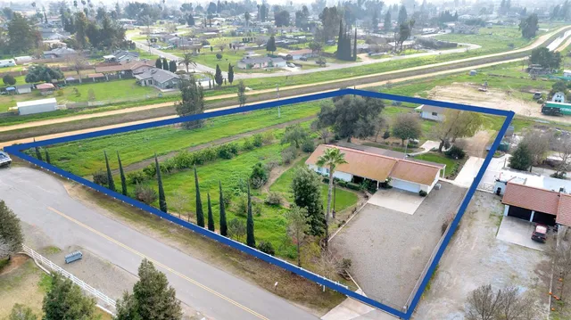 $535,000 | 25540 Lynn Place, Unit B, Madera, CA 93638