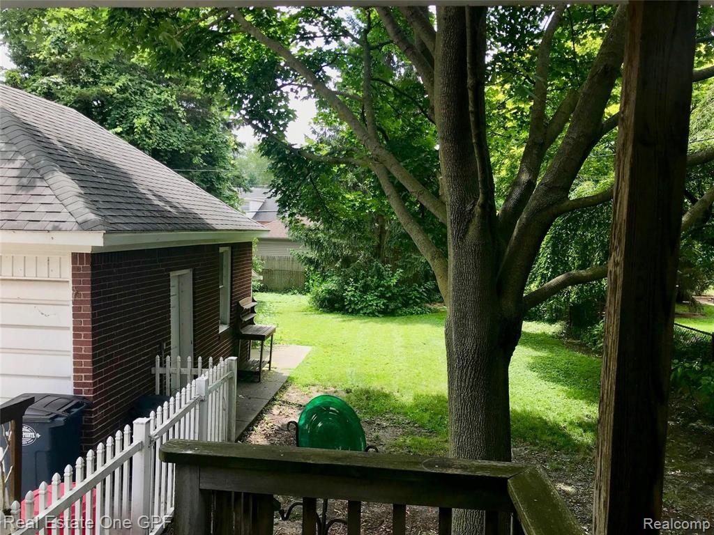 971 Fisher Road Grosse Pointe, MI 48230 - Photo 28 of 36