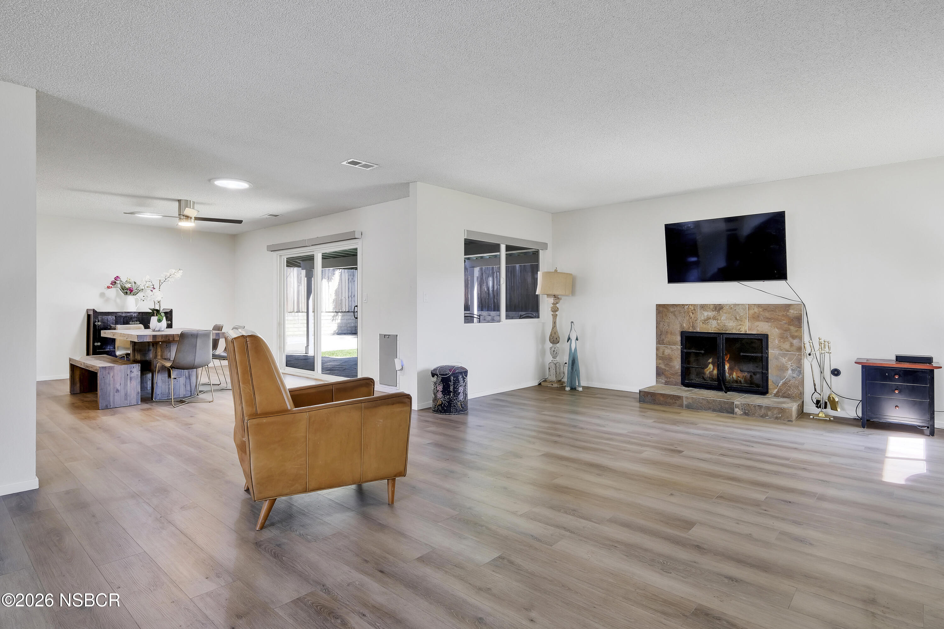 484 Kendale Road Buellton, CA 93427 - Photo 7 of 27 LIVING ROOM