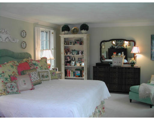18 Juniper Road Weston, MA 02493 - Photo 10 of 13