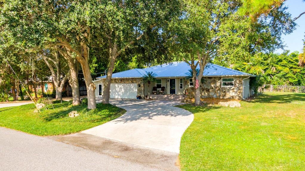404 Pine Road Nokomis, FL 34275 - Photo 1 of 1 Gallery Image 1
