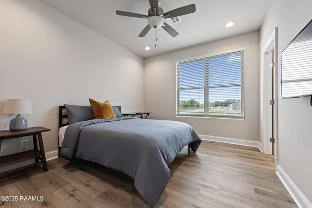 $795,000 | 117 Firethorn Drive, Youngsville, LA 70592