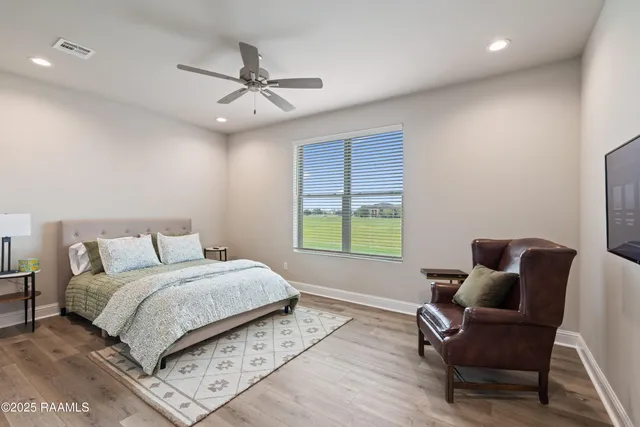 $795,000 | 117 Firethorn Drive, Youngsville, LA 70592