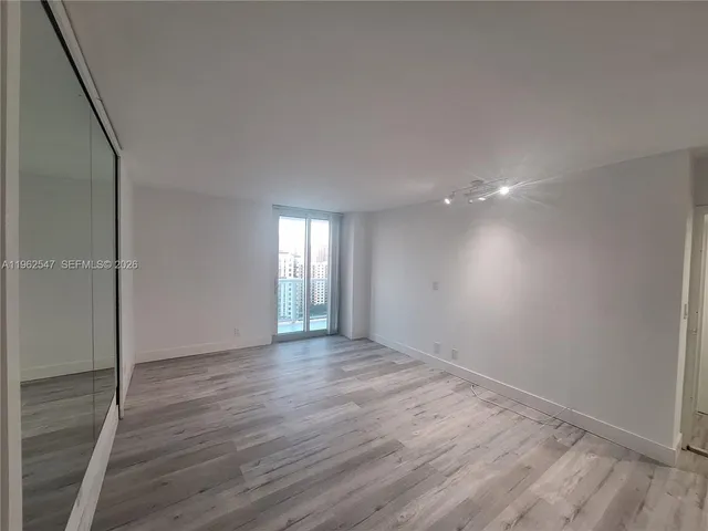 $3,200 | 100 Bayview Drive, Unit 2028, Sunny Isles Beach, FL 33160