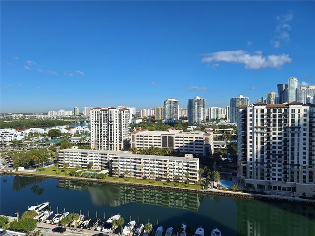 $3,200 | 100 Bayview Drive, Unit 2028, Sunny Isles Beach, FL 33160