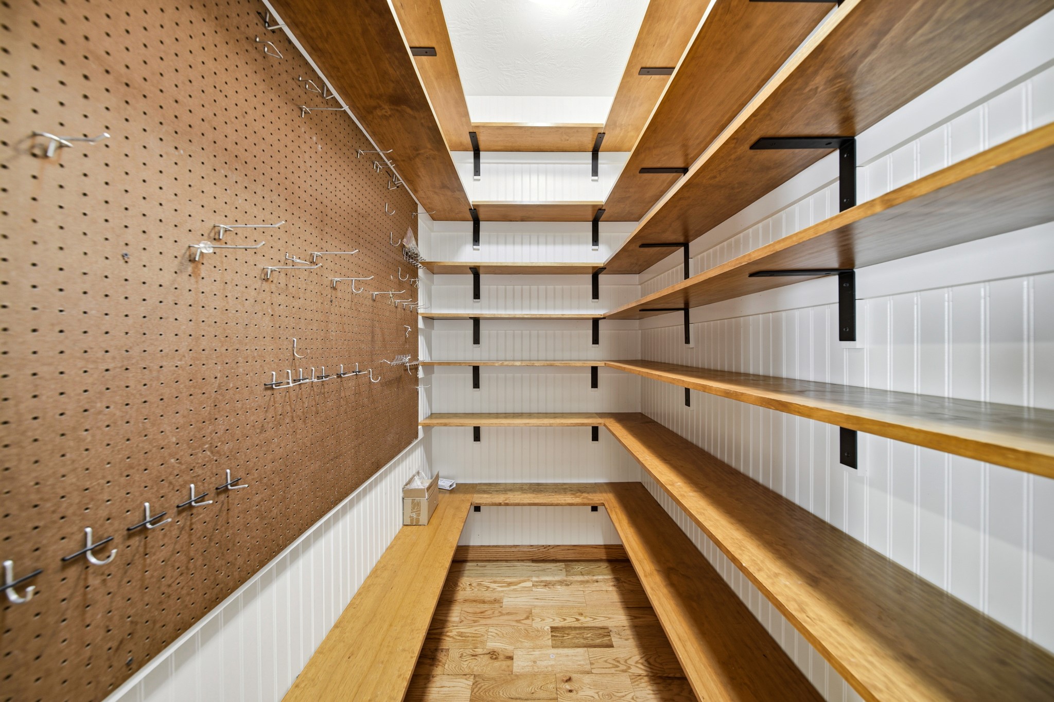 41712 Harpers Church Road Hempstead, TX 77445 - Photo 22 of 50 Walk in pantry in Kitchen number 1