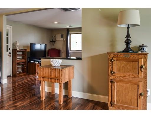 22 Mayflower Road Framingham, MA 01701 - Photo 9 of 25 Gallery Image 9