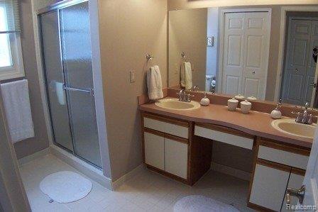1636 Treeside Drive Rochester, MI 48307 - Photo 10 of 16 6 Treeside Mst Bath
