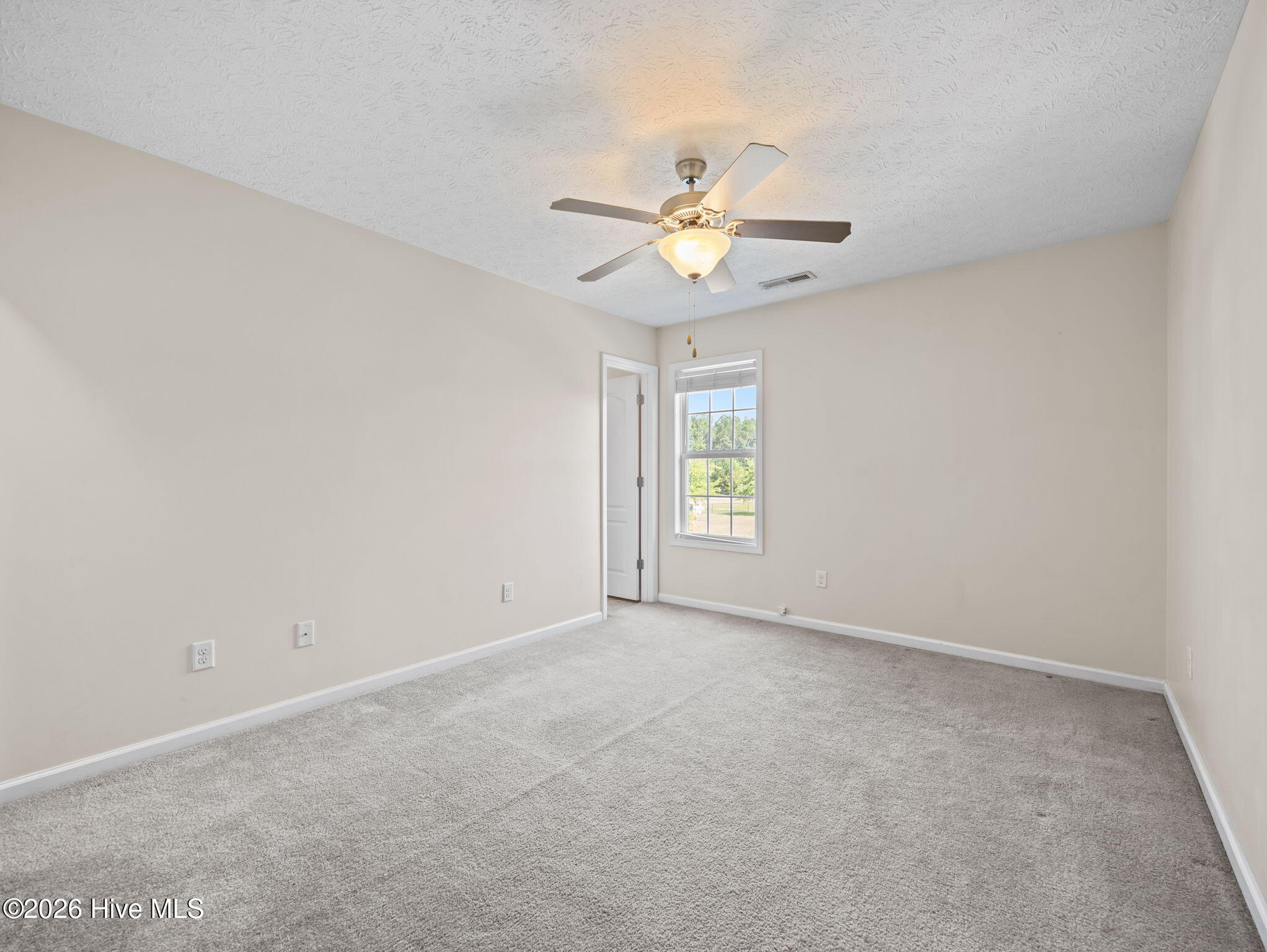 504 Cider Hill Road Jacksonville, NC 28546 - Photo 9 of 19 8ef3664b-dc31-450e-970c-49ad75de39a0