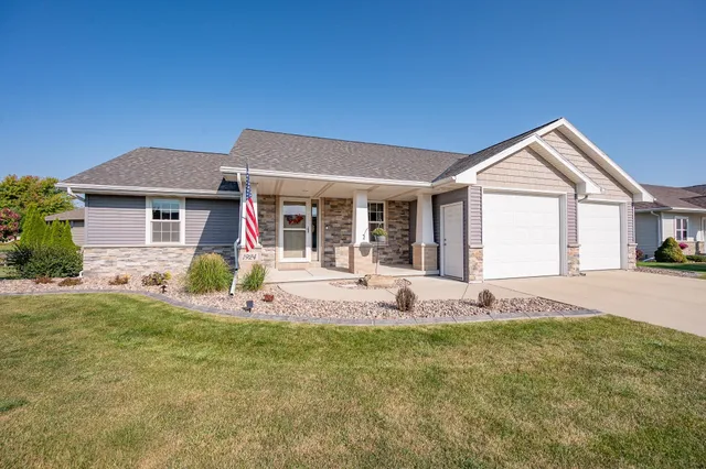 $499,000 | 1924 Andraya Lane, De Pere, WI 54115