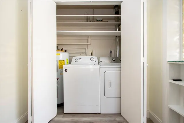 $1,990 | 3807 Joyce Drive, Bradenton, FL 34208