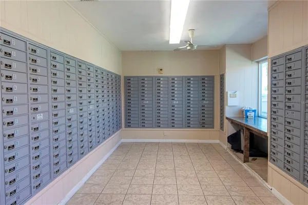 $1,990 | 3807 Joyce Drive, Bradenton, FL 34208