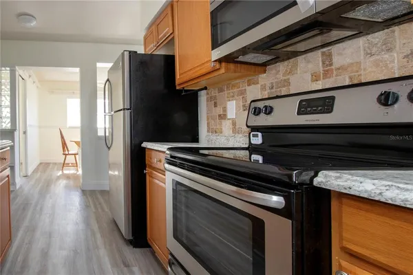 $1,990 | 3807 Joyce Drive, Bradenton, FL 34208