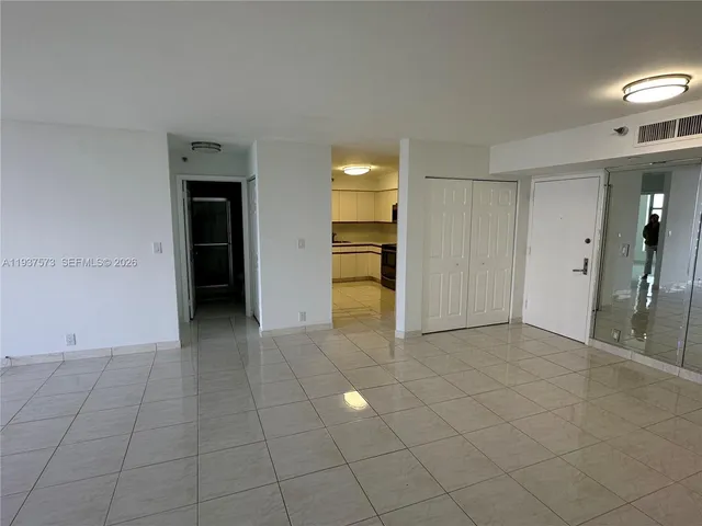 $3,200 | 3530 Mystic Pointe Drive, Unit 1213, Aventura, FL 33180