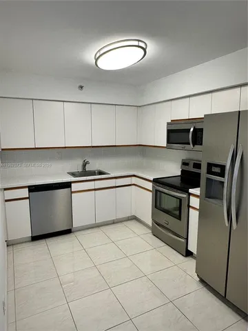 $3,200 | 3530 Mystic Pointe Drive, Unit 1213, Aventura, FL 33180