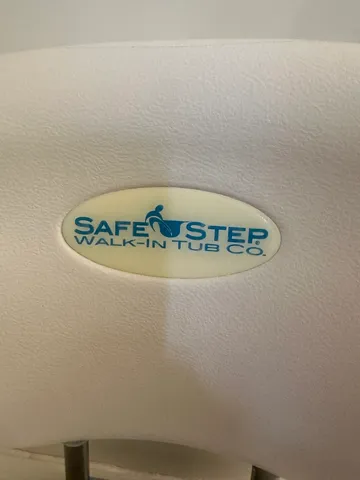 $185,000 | 803 East Washington Street, Le Roy, IL 61752