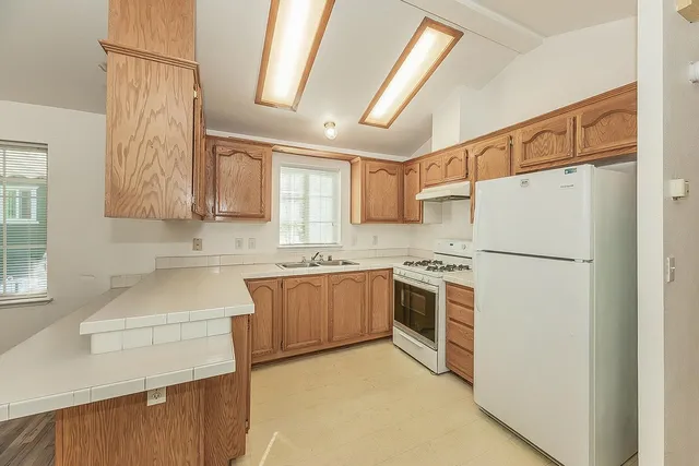 $62,500 | 17604 East Kings Canyon Road, Unit 2, Sanger, CA 93657